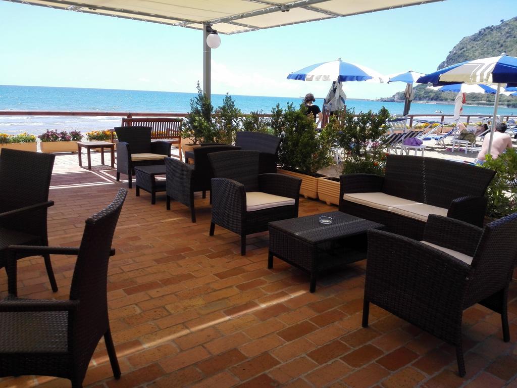 טרצ'ינה Hotel Acquasanta מראה חיצוני תמונה