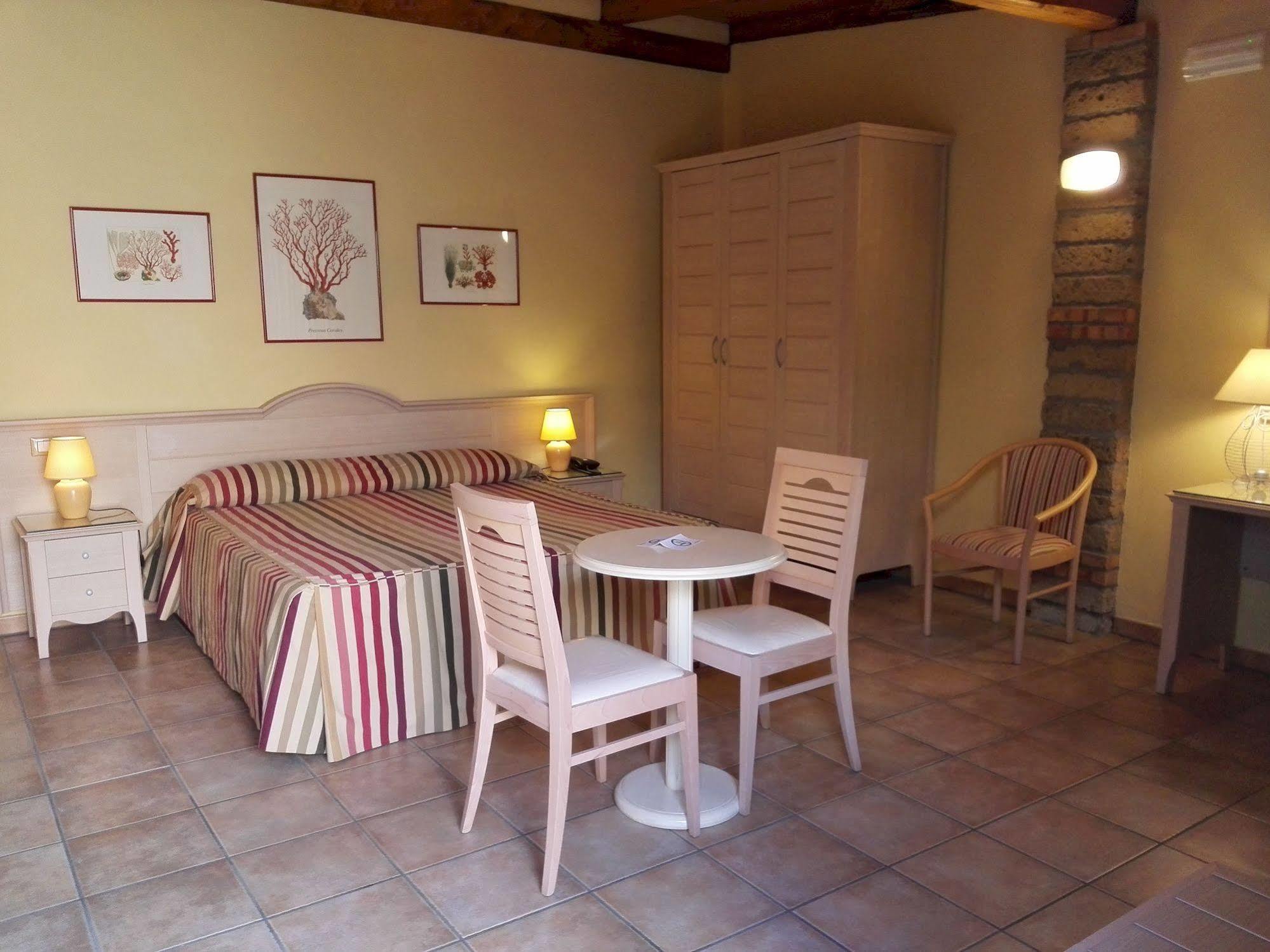 טרצ'ינה Hotel Acquasanta מראה חיצוני תמונה