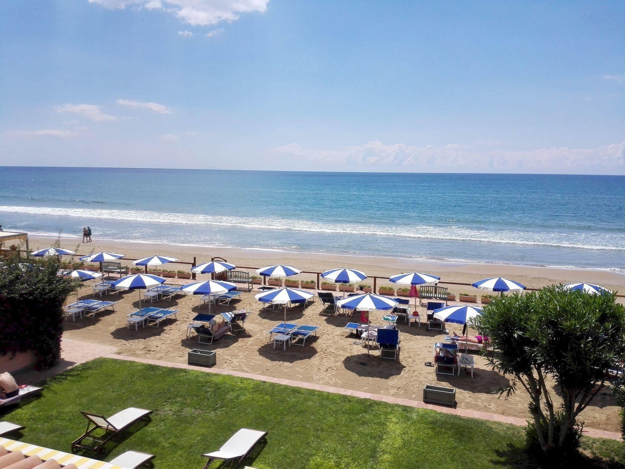 טרצ'ינה Hotel Acquasanta מראה חיצוני תמונה