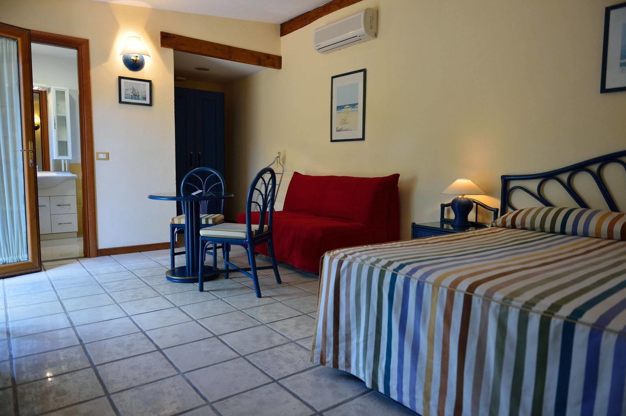 טרצ'ינה Hotel Acquasanta מראה חיצוני תמונה