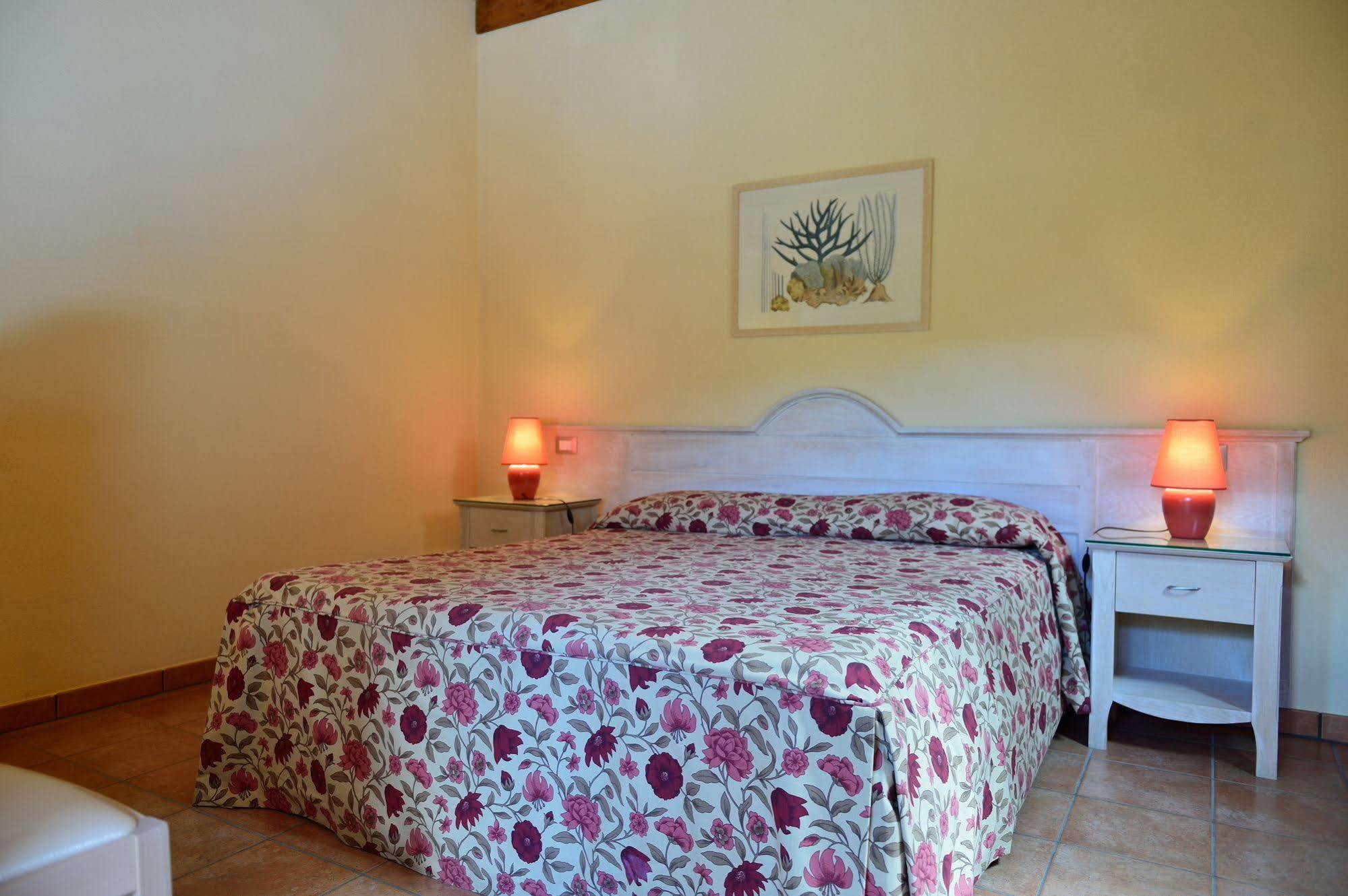 טרצ'ינה Hotel Acquasanta מראה חיצוני תמונה